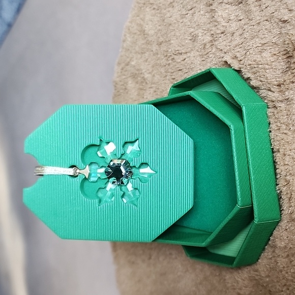 Swarovski annual ornament 2022 - Picture 2 of 9